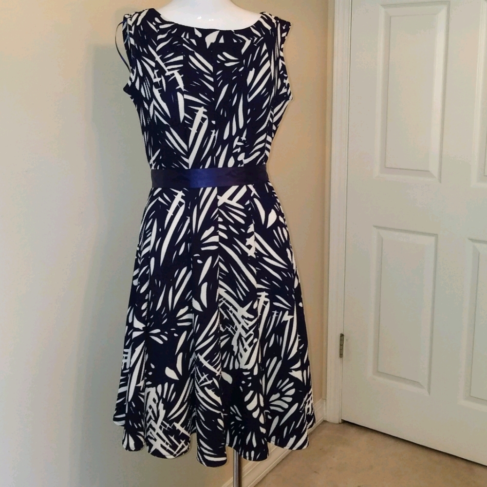 Haani Petite Small PS Navy White Fit & Flare Dress